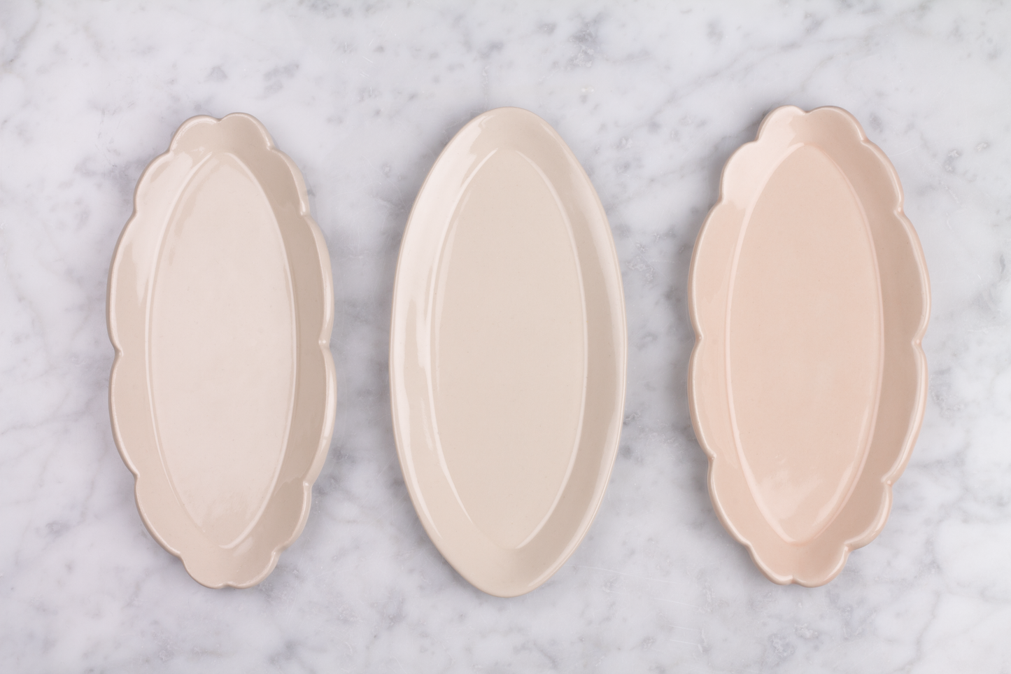 Scalloped oval ceramic dish - Blush